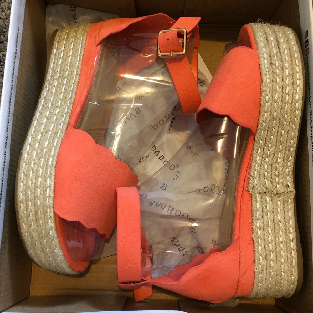 Coral bamboo sandals